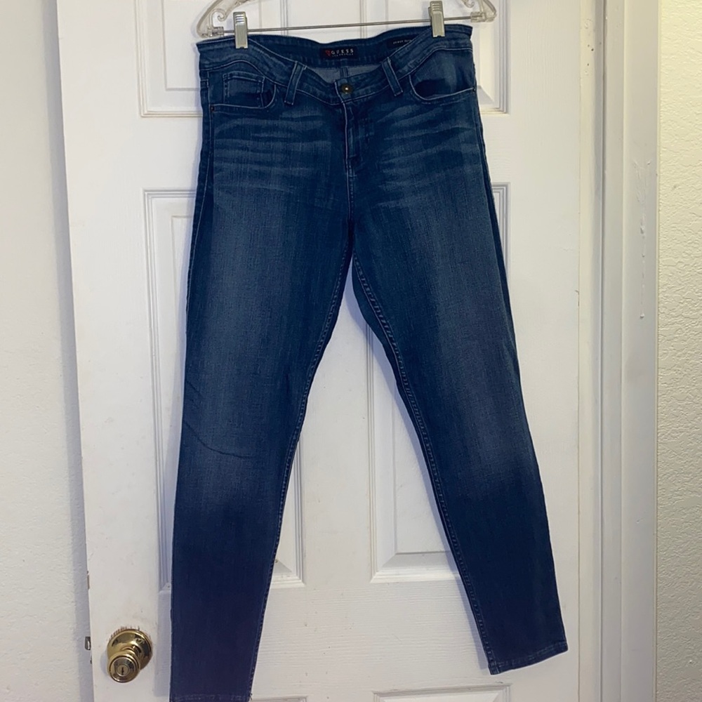 Guess power skinny jeans size 32 reg
